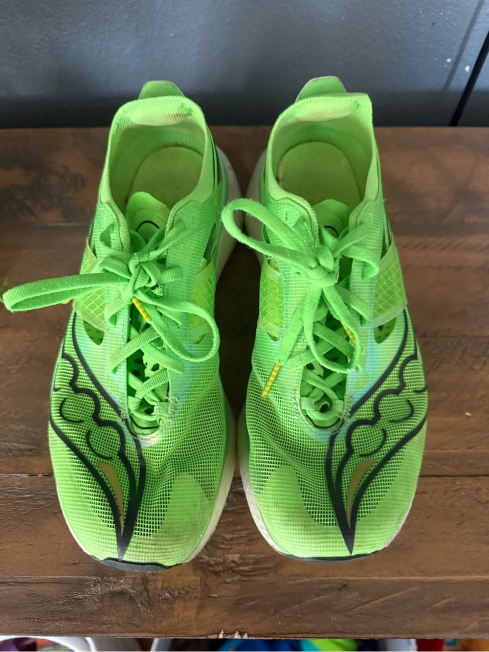Women’s Saucony Endorphin Elite